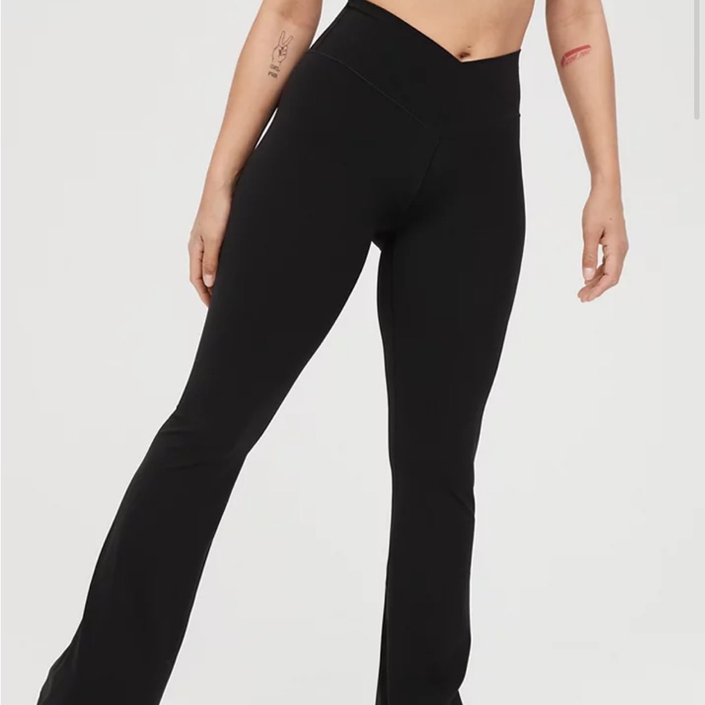 OFFLINE By Aerie Real Me High Waisted Crossover Flare Legging